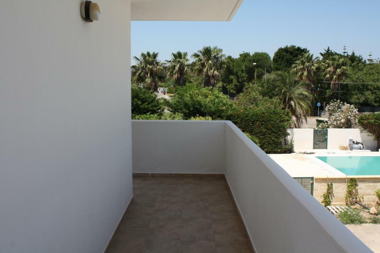 Vere Vacanze Torre dell'Orso Esterno foto